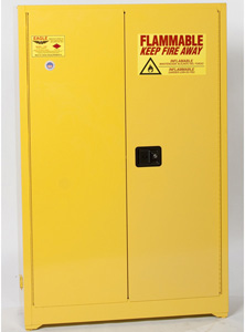 Flammable solvent storaget cabinet